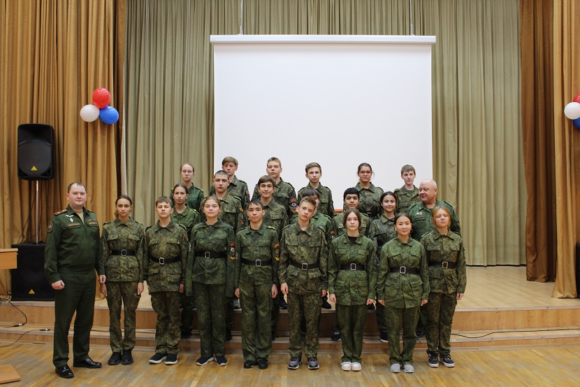 В Московской области военные следователи провели встречу с кадетами